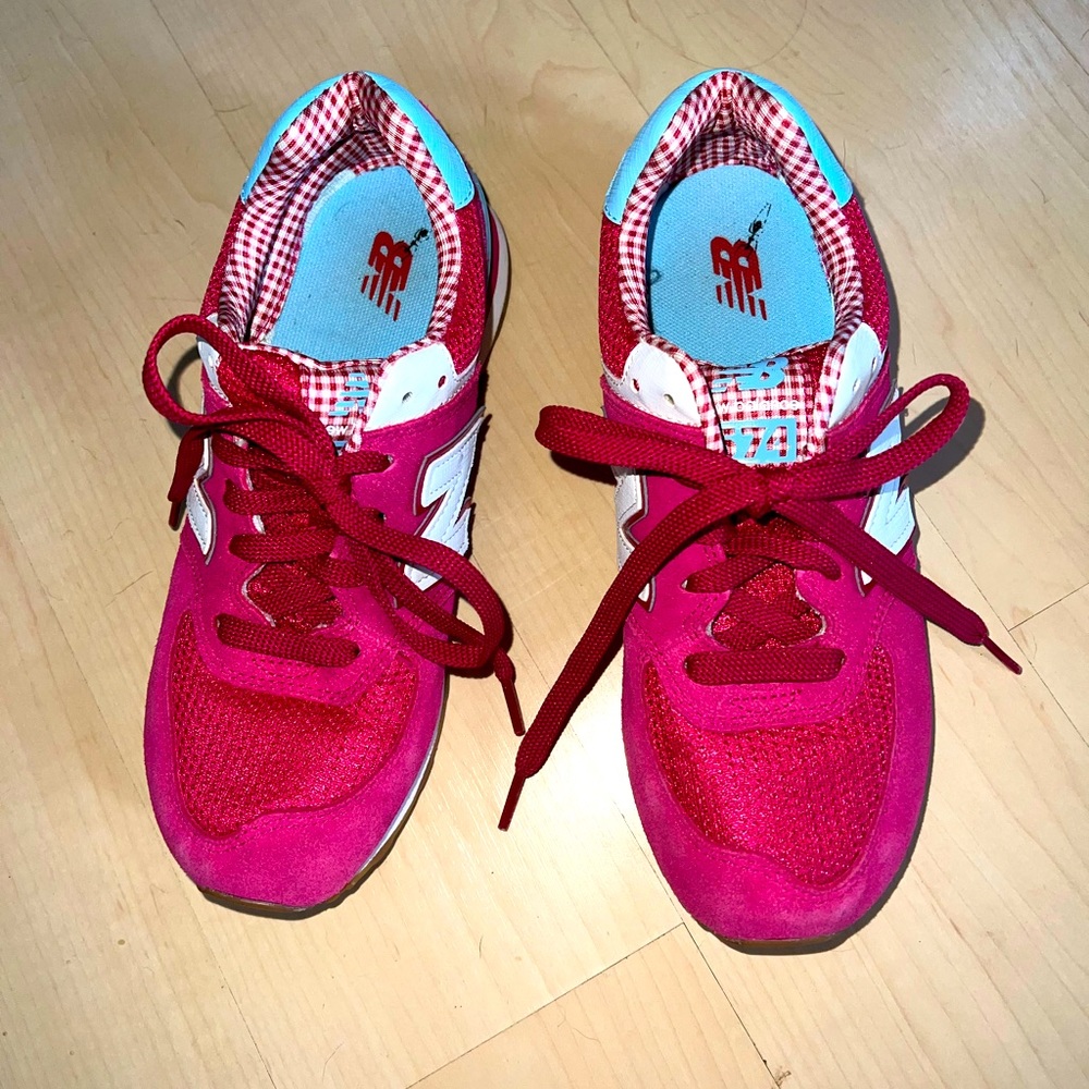 New Balance Girls Shoes size 4